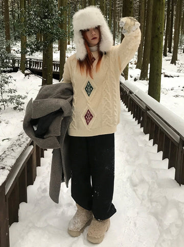 WOOL DIAMOND CABLE KNIT